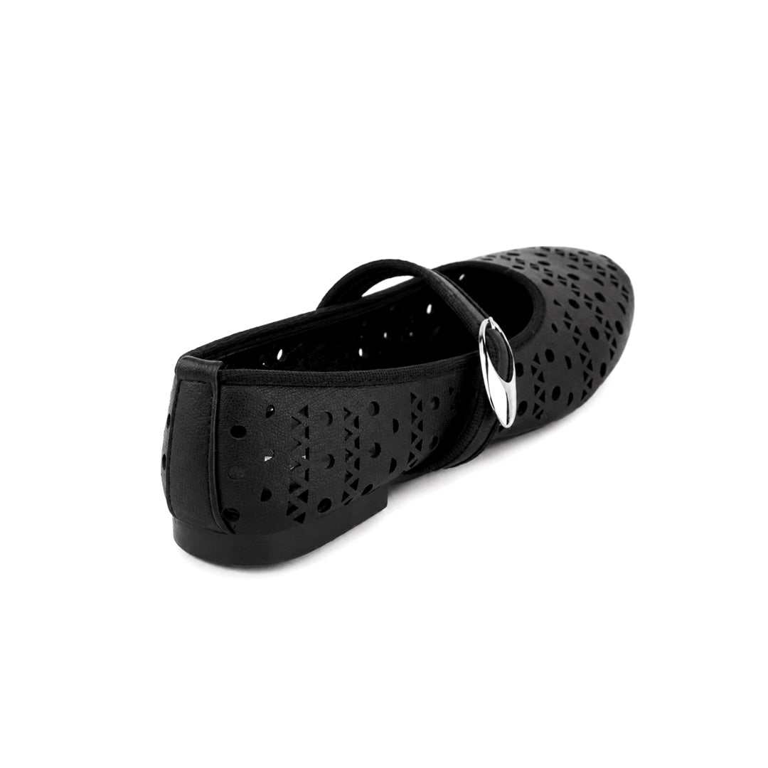 flat shoes