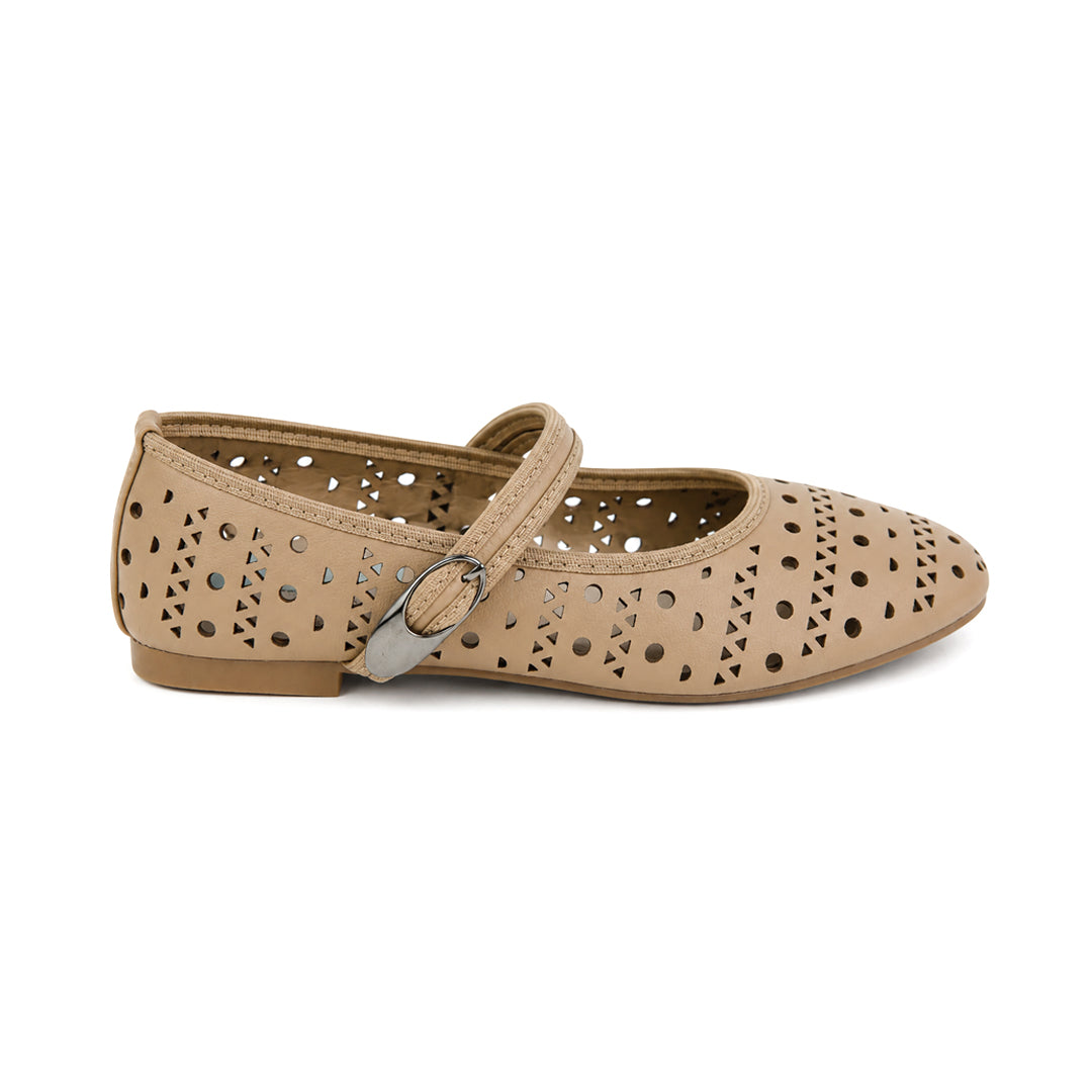flat shoes