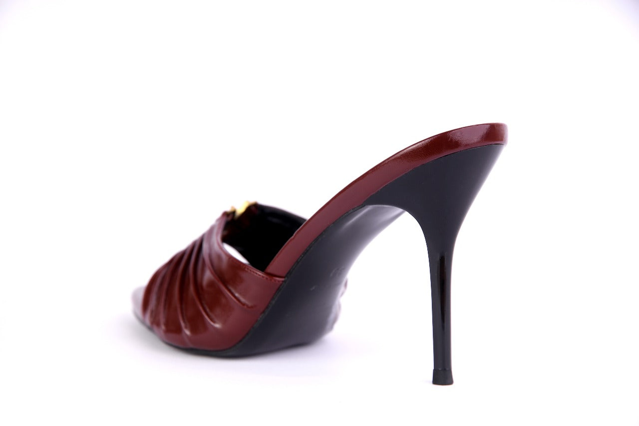 Saint Laurent Babylone Cassandre 90 Leather Mules