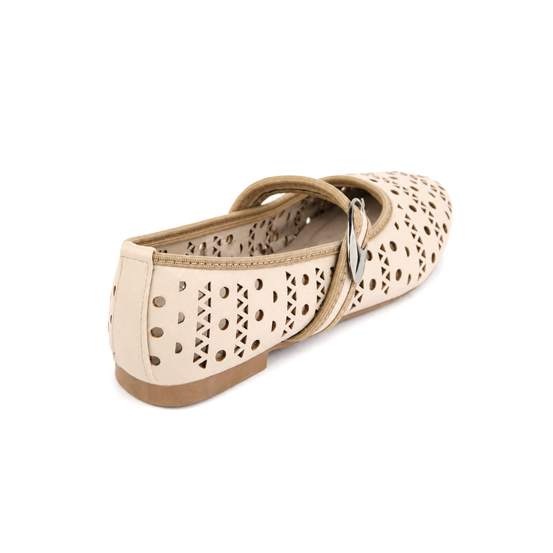 flat shoes
